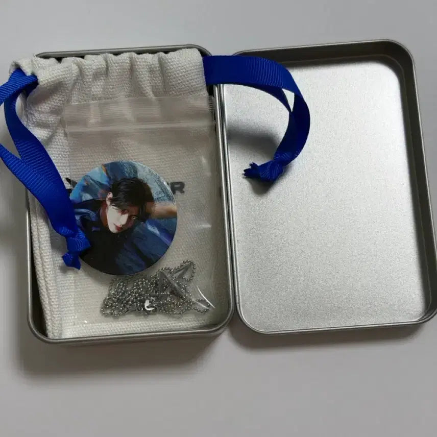 [BUNJANG] TXT Yeonjun Showcase Teaser Case + Necklace + Circle Card / 투바투 뷰스 쇼케이스 역조공 틴케이스+목걸이 +연준 서클