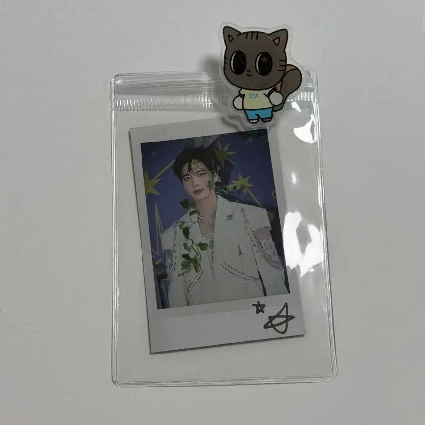 [BUNJANG] TXT Taehyun Summer VJJC Studio Photocard &amp; Dagon Cat Clip Set / 투바투 가요대전 summer 뷰스 공방 역조공 태현 포카 폴라로이드 다고냥집게 txt