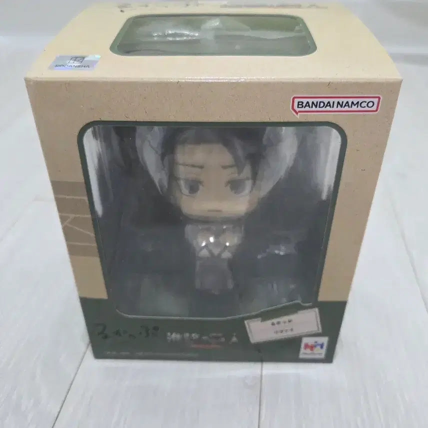 [BUNJANG] Attack on Titan Levi Look Up Figure / 진격의거인 리바이 룩업