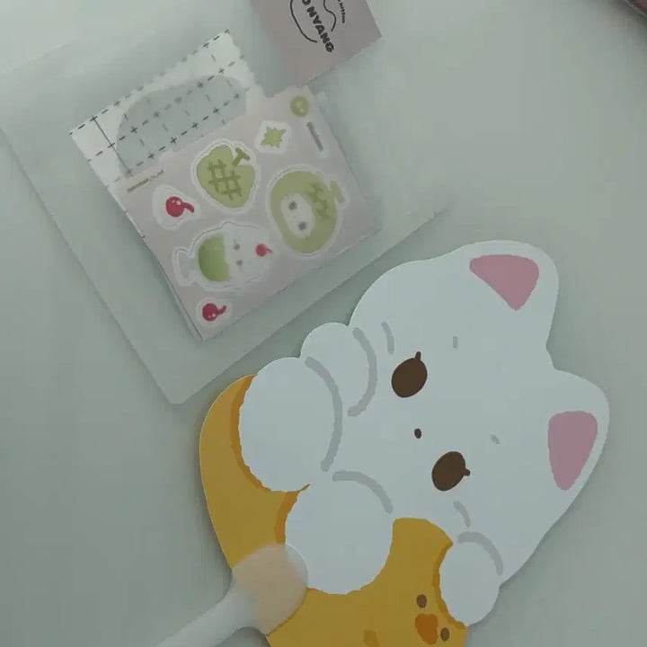 [BUNJANG] NCT Doyoung Tto-nyangi Lightstick Reflective Sticker Fan / 엔시티 도영 또냥이 응원봉 반사스티커 부채