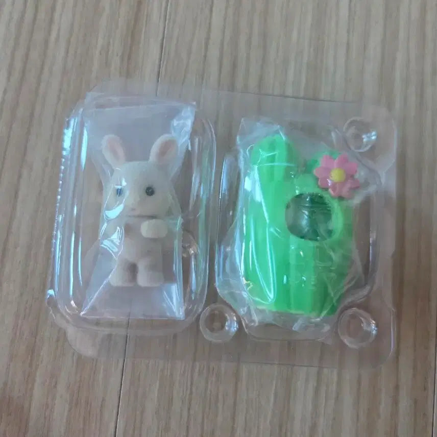 [BUNJANG] Sylvanian Families Adventure Blind Bag Cactus Milk Rabbit / 실바니안 어드벤처 블라인드백 선인장 밀크토끼