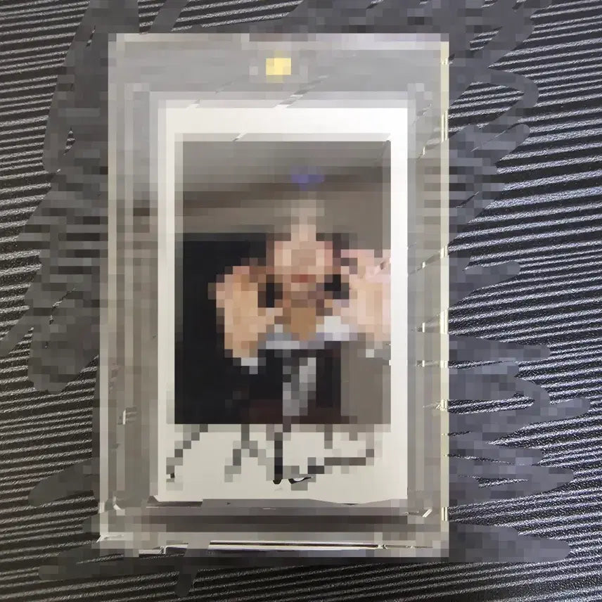 [BUNJANG] NMIXX Jiyoo School Uniform Autographed Polaroid / qwer 쵸단 교복 착장 싸폴