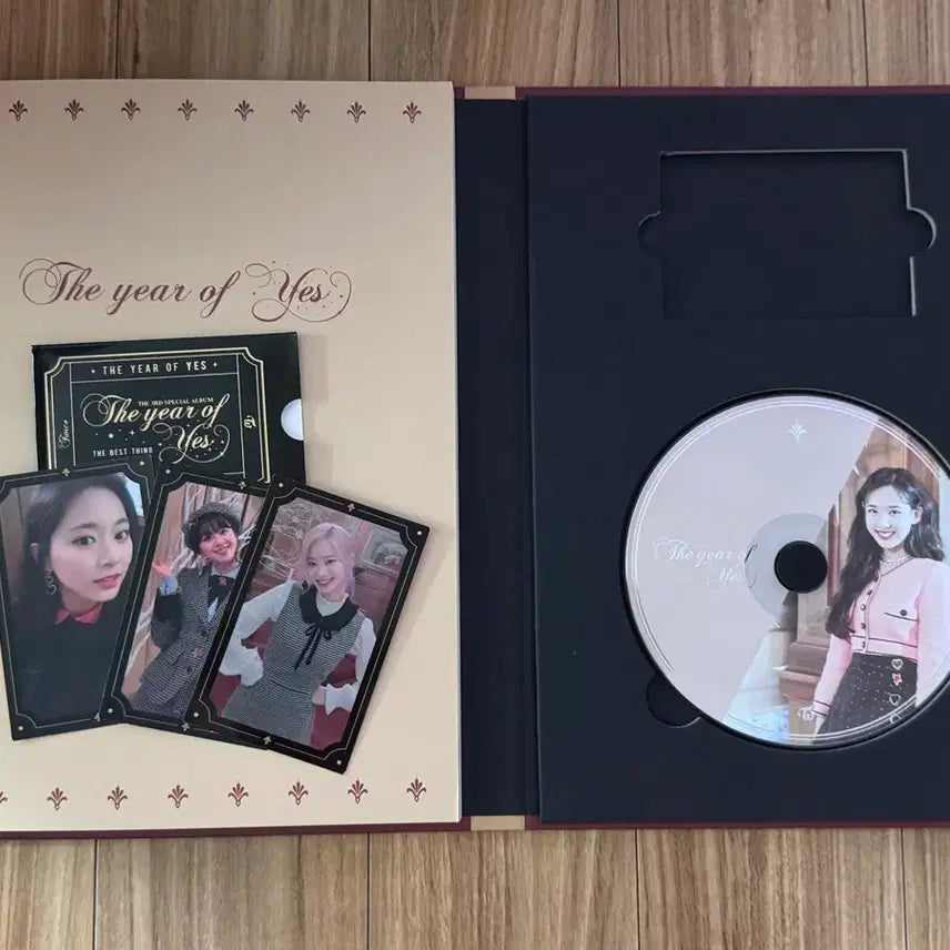 [BUNJANG] TWICE The Year of Yes Album (Includes Components) / TWICE 트와이스 the year of yes 앨범 (구성품 포함)