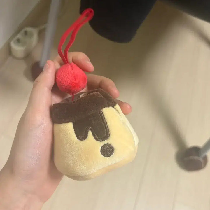 [BUNJANG] Pudding Outfit &amp; Cherry Hair Accessory Set / tor님 인형 푸딩옷 + 체리 머리 장식