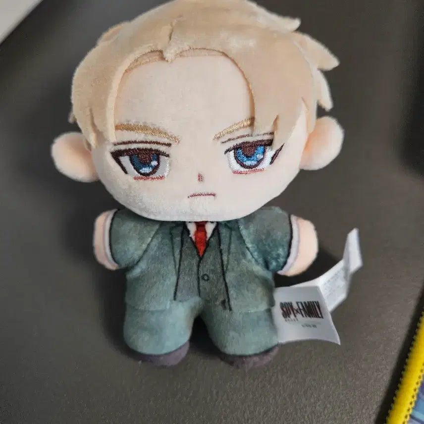 [BUNJANG] Spy x Family Pop Mart Plush - Loid / 스파이패밀리 팝마트 봉제인형-로이드