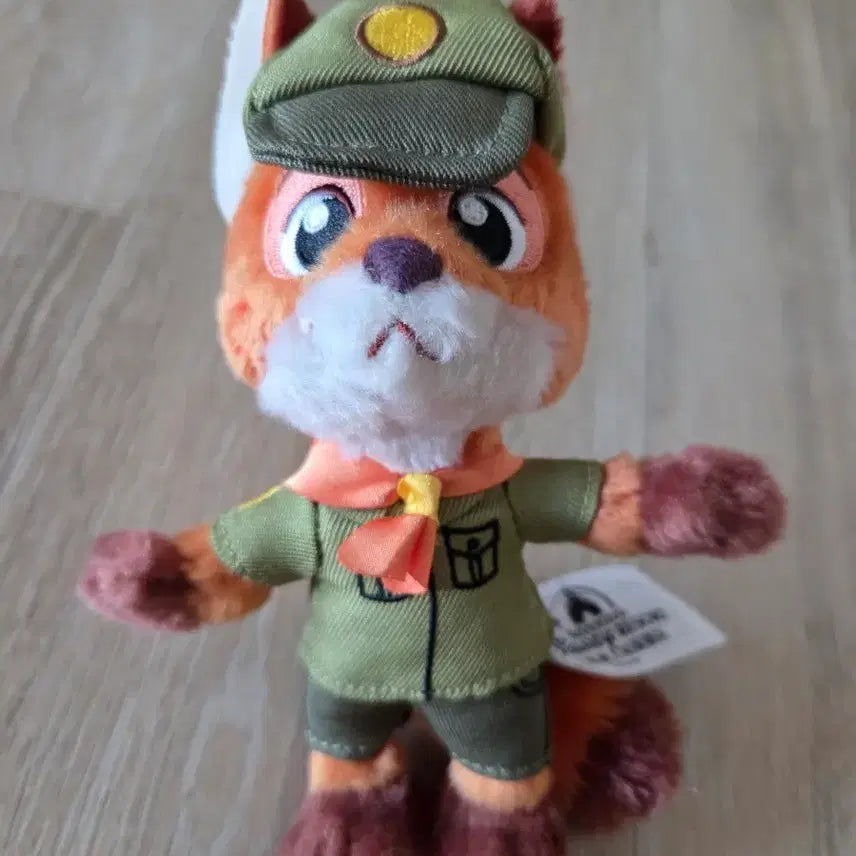 [BUNJANG] Zootopia Nick Wilde Plush Doll / 주토피아 닉 인형 (상하이 디즈니랜드에서 구매)