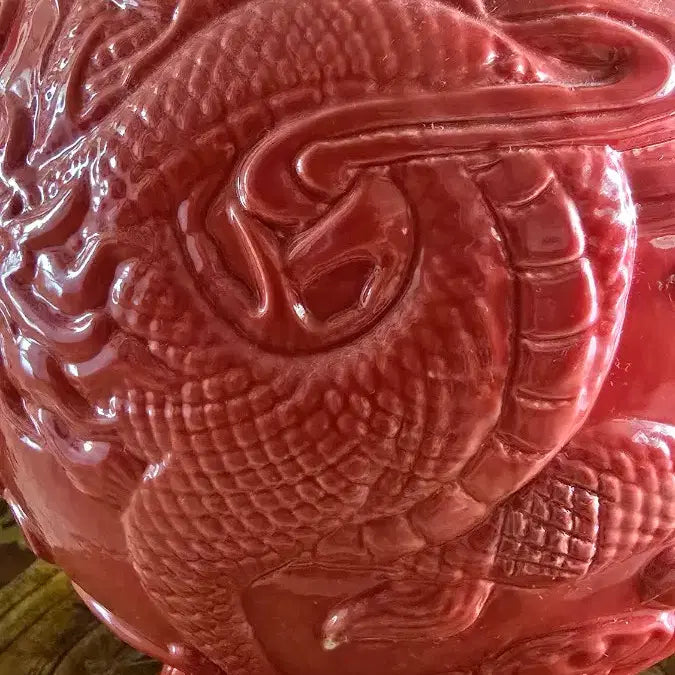 [BUNJANG] Wang Byeong-yeon Incised Red Glaze Dragon Vase / 왕병연/ 양각 홍유 용문화병