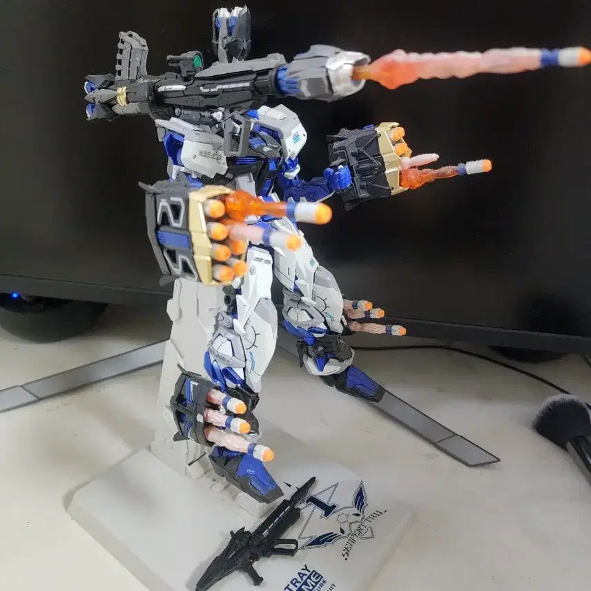 [BUNJANG] Daban 8810 Astray Blue Frame Full Weapon / 다반8810 건담 아스트레이 블루 프레임 풀 웨폰