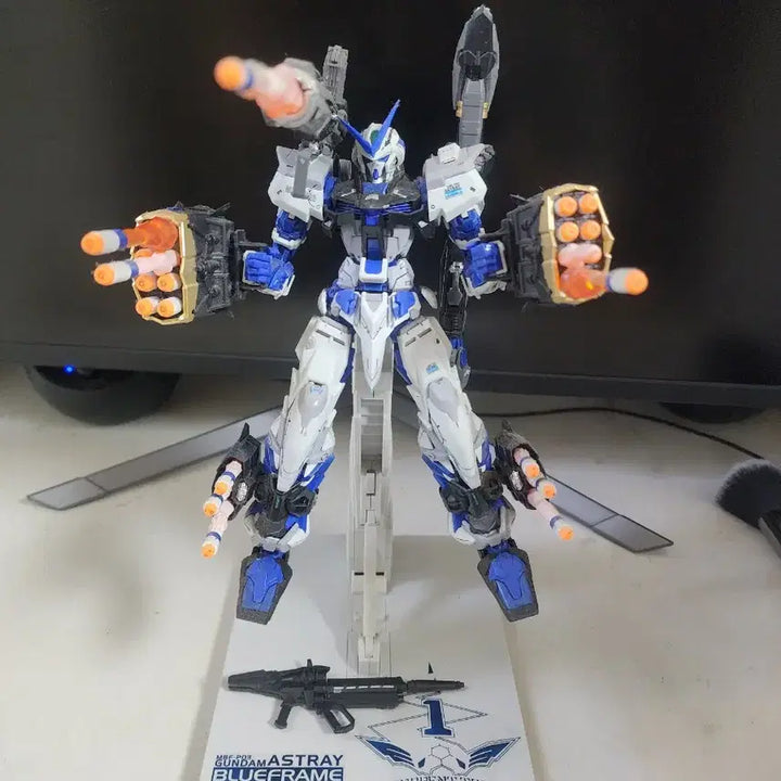 [BUNJANG] Daban 8810 Astray Blue Frame Full Weapon / 다반8810 건담 아스트레이 블루 프레임 풀 웨폰