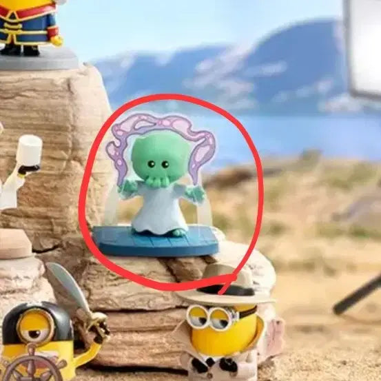 [BUNJANG] Pop Mart Minions &amp; Monsters Series (Gummy Bear) Blind Box Figure / 팝마트 미니언즈와 몬스터시리즈(구미)