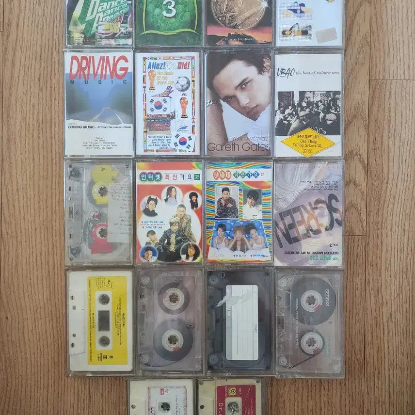 [BUNJANG] Bundle Set of 43 Cassette Tapes / 카세트테이프 43개 일괄 판매