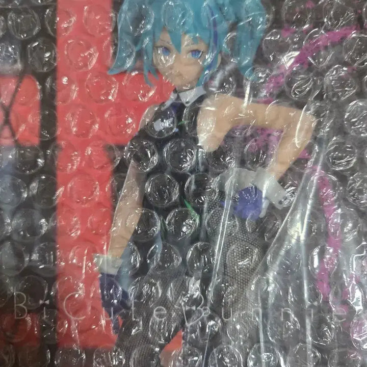 [BUNJANG] Hatsune Miku Rabbit Figure (Sealed) / 하츠네 미쿠 피규어 토끼 피규어 (미개봉)
