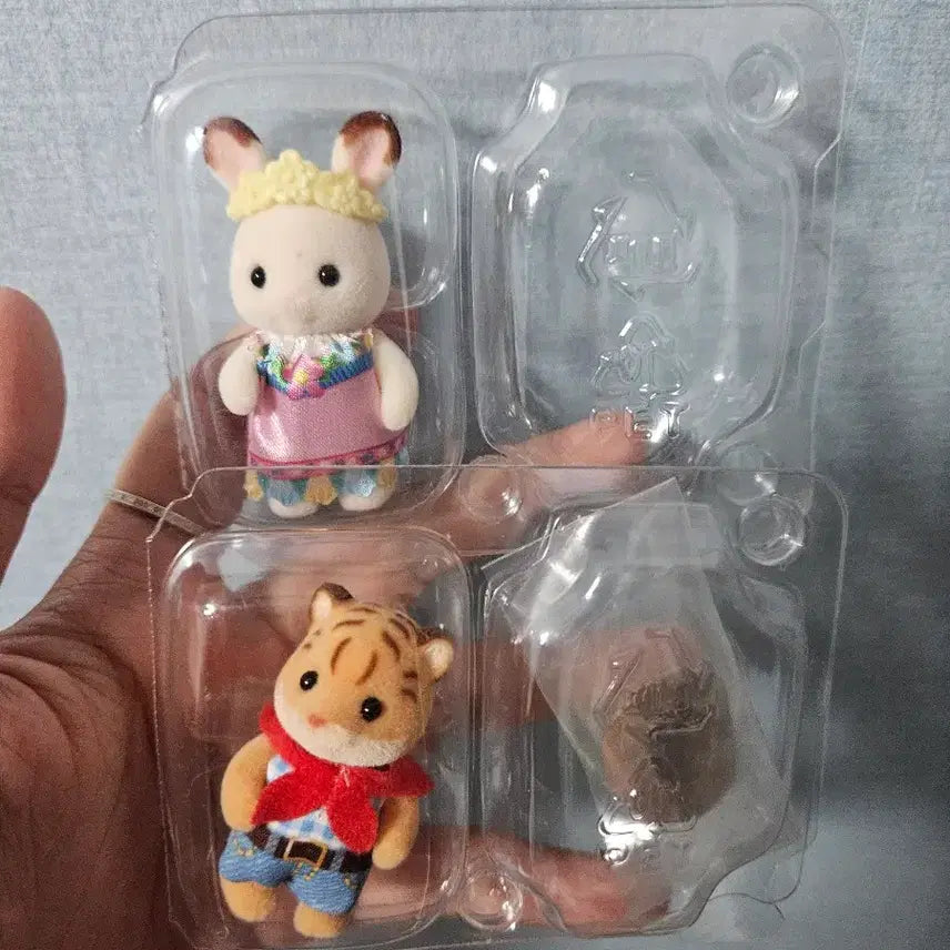 [BUNJANG] Sylvanian Families Adventure Pack Bundle (Tiger, Rabbit) / 실바니안 어드벤처팩 일괄 호랑이.토끼