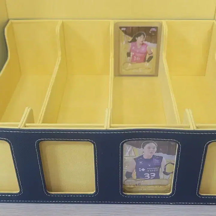 [BUNJANG] PU Leather Magnetic Card Storage Box - 4 Rows / 새상품 PU가죽 자석타입 탑로더 카드 보관함 4열