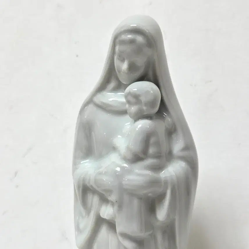 [BUNJANG] 1989 Eucharistic Congress Madonna and Child Ceramic Figurine / 1989 세계성체대회 성모자상도자기 가톨릭 성물