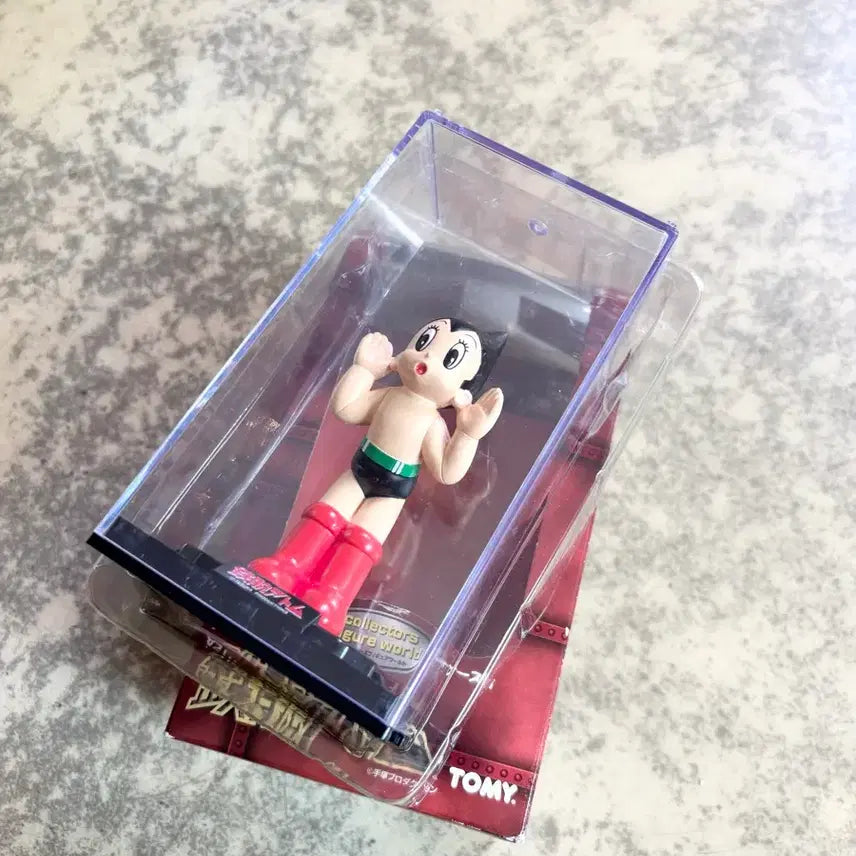 [BUNJANG] Tomy Astro Boy Figure / Tomy 아톰 피규어