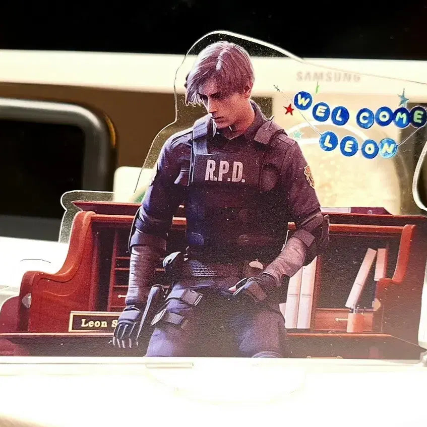 [BUNJANG] Resident Evil Leon Acrylic Standee / 레지던트이블 레온 아크릴스탠드.바이오하자드