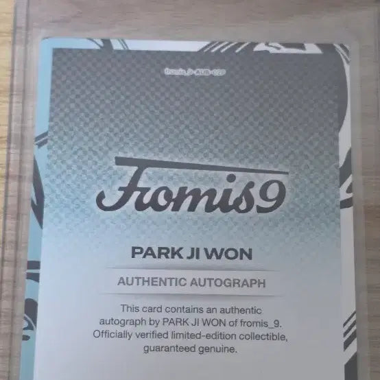 [BUNJANG] fromis_9 Jiwon Autograph Card 33 Limited Edition / 테레카 프로미스나인 지원 오토 33한정