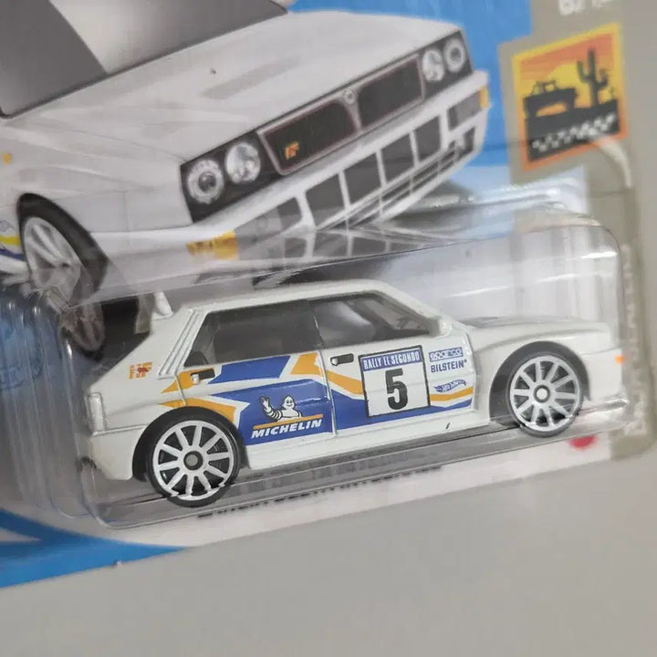 [BUNJANG] Hot Wheels Lancia Delta Integrale White Rally Car (Sealed) / 핫휠 란치아 델타 인테그랄레 화이트 / 랠리카 (미개봉)