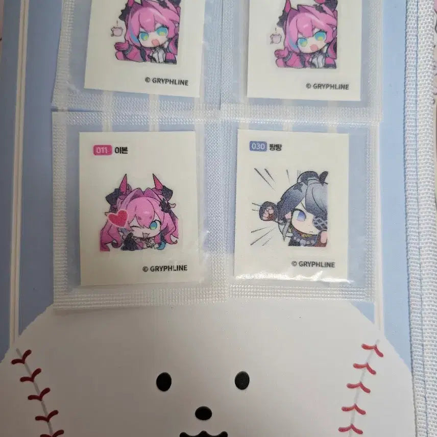 [BUNJANG] Arknights Endfield Sealed Ttibu Seal Set (4 types) + Daiso Photocard Book Bundle Set / 명일방주 엔드필드 이본 탕탕 미개봉 띠부씰 4종 + 다이소포카북 일괄