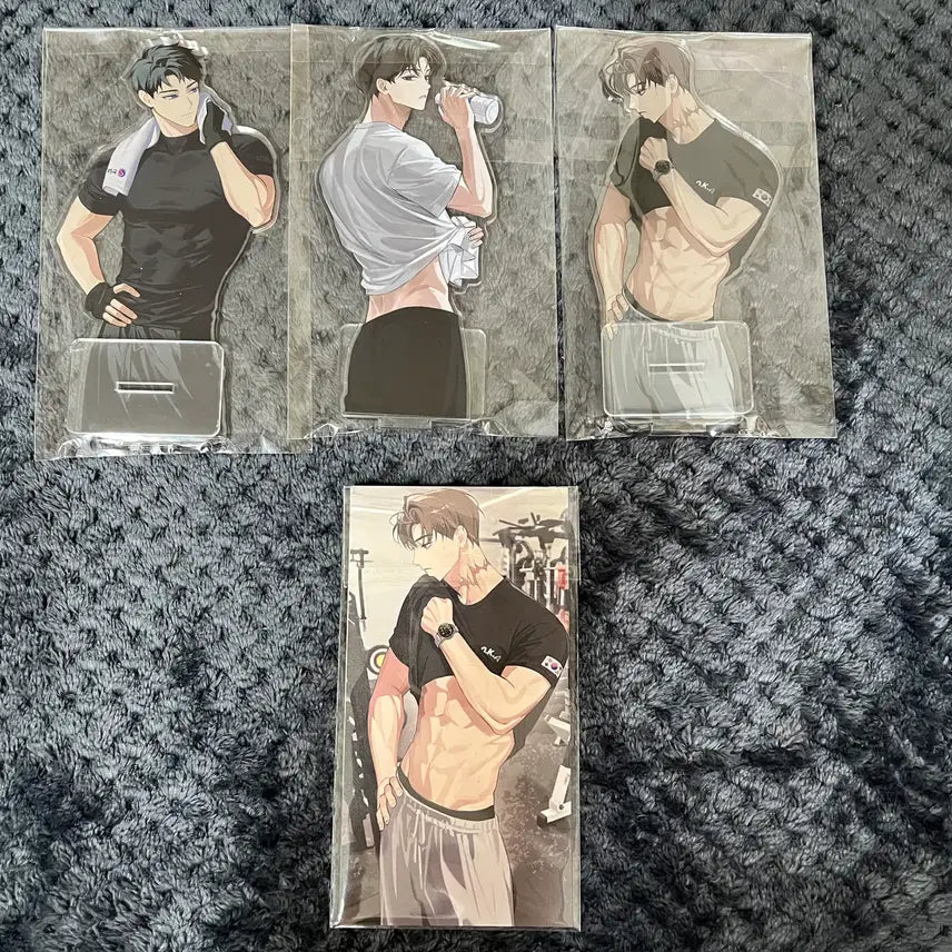 [BUNJANG] Gwedul Gwethul Munmoo Hyunmu 1 Team Fitness Room Acrylic Standee with Special Postcard Set (Kim Sol-eum, Choi Yo-won, Ryu Jae-kwan) / 괴출, 괴담출근 비공식 무뭉님 현무1팀 체력 단련실 아크릴 *특전 엽서 포함(김솔음, 최요원, 류재관)