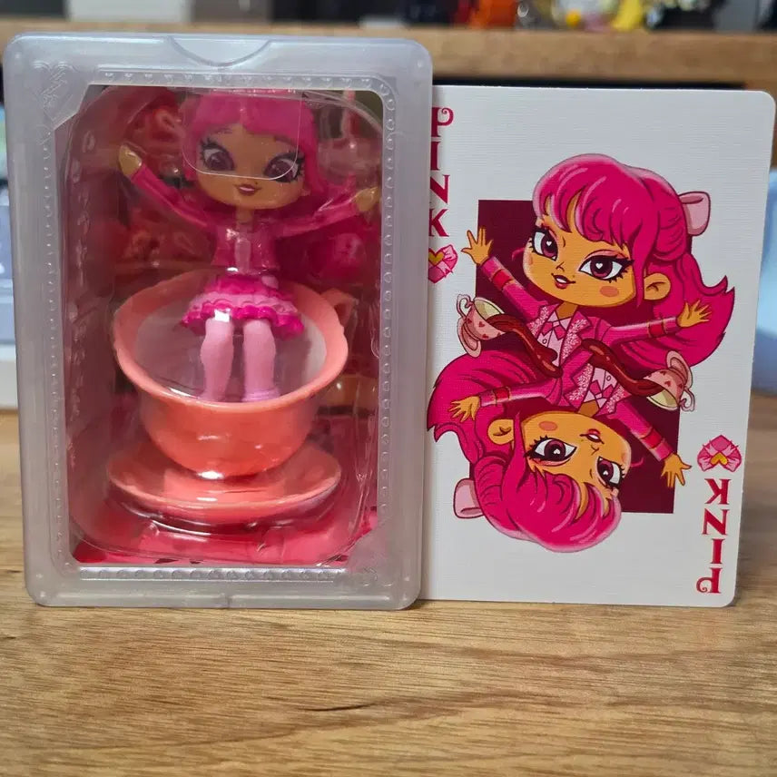 [BUNJANG] Descendants Pink Random Figure / 디센던츠 핑크 랜덤피규어
