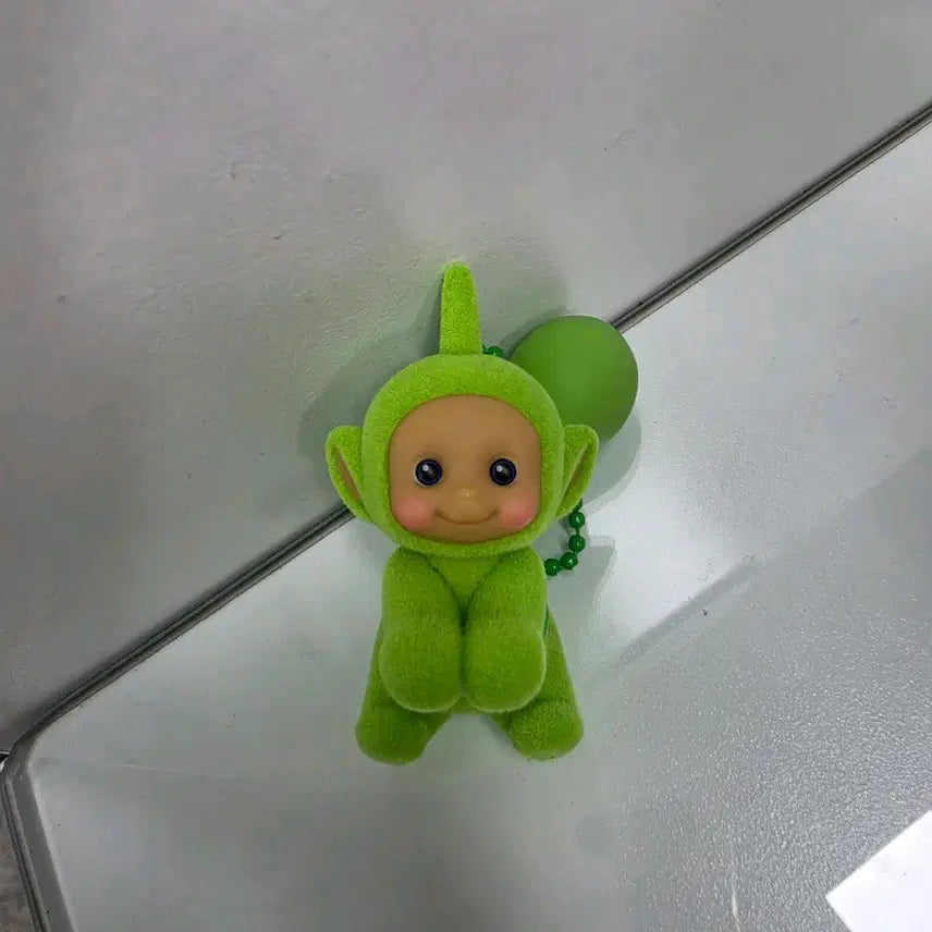 [BUNJANG] Teletubbies Tinky Winky Flying Figure / 하늘을 나는 뚜비 (텔레토비) 캡슐