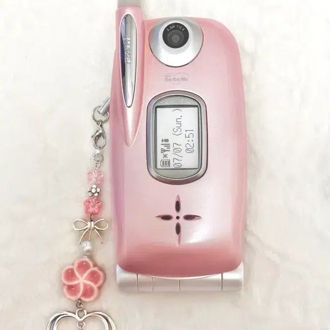 [BUNJANG] Y2K Baby Pink Prekura Mockup Phone Folder Phone Gyaru Phone / 고전 Y2K 베이비핑크 프리쿠라 모형폰 목업폰 폴더폰 갸루폰 핑크폰