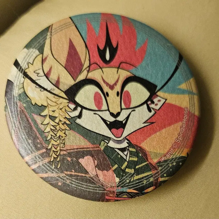 [BUNJANG] Helluva Boss Queen Bee Kimono Badge / 헬루바보스 퀸비 기모노 뱃지