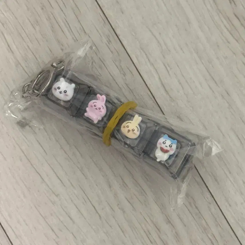 [BUNJANG] Hachiware &amp; Usagi "Nonsensical Friends" Keychain with Light-up Keycap / 먼작귀 키캡 클리커 키링 하치와레 치이카와 우사기