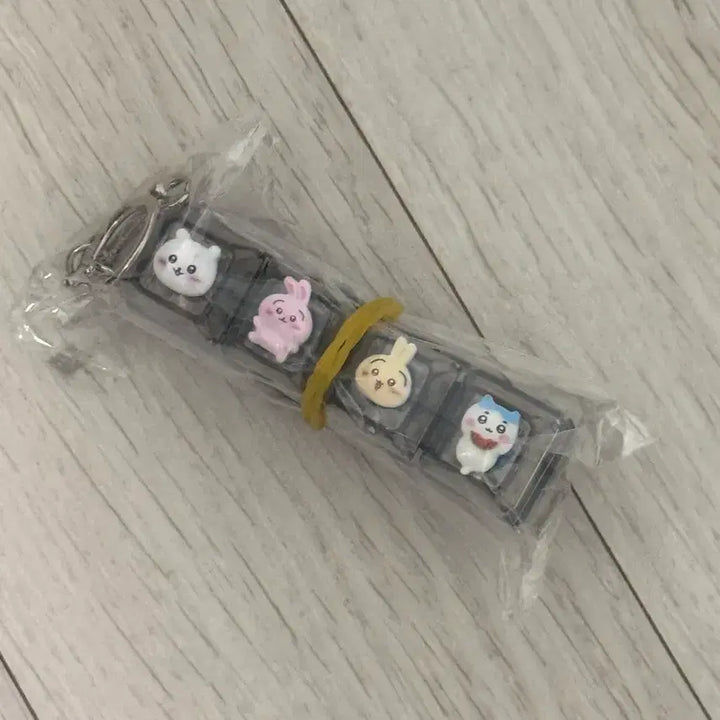 [BUNJANG] Hachiware &amp; Usagi "Nonsensical Friends" Keychain with Light-up Keycap / 먼작귀 키캡 클리커 키링 하치와레 치이카와 우사기