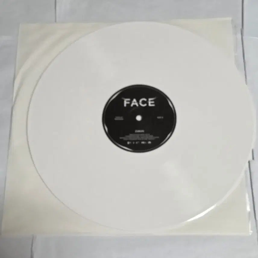 [BUNJANG] BTS Jimin FACE Color Vinyl LP / [LP] BTS 지민(방탄소년단) - FACE [컬러 LP] 엘피 LP 바이닐