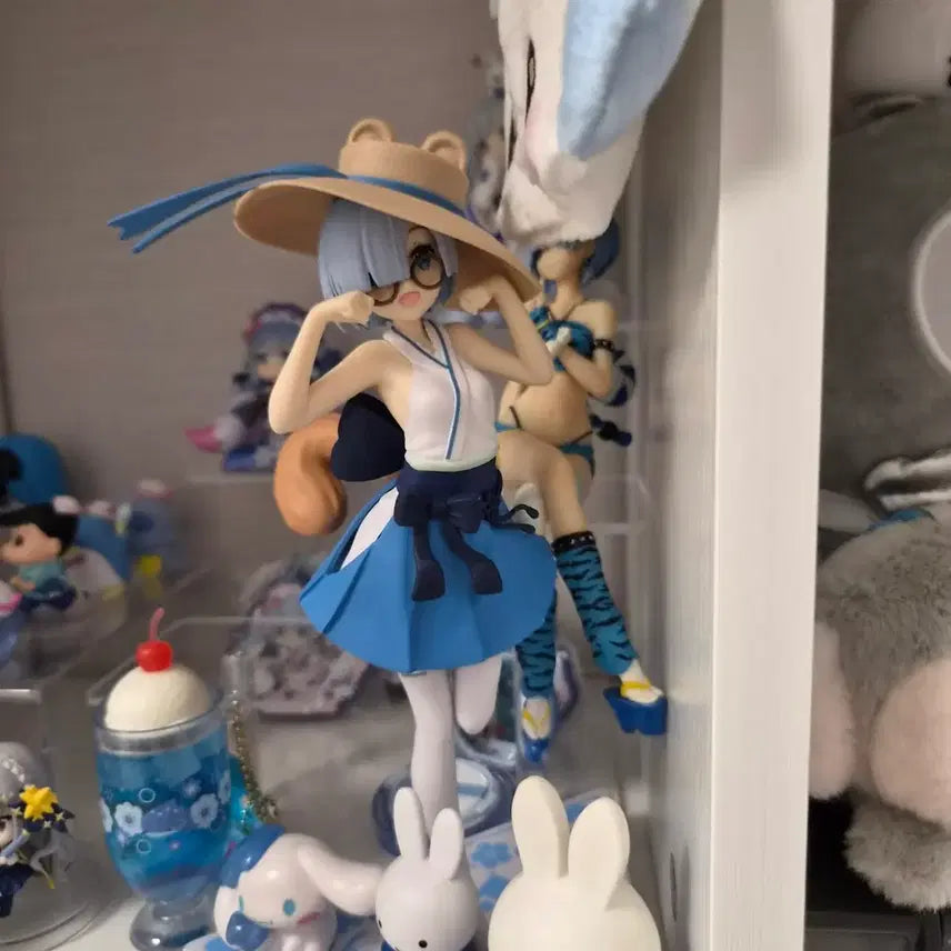 [BUNJANG] RM Raccon Figure / 렘 너구리 피규어