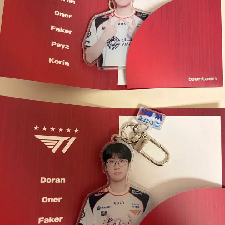 [BUNJANG] T1 Zeus &amp; Oner Woori Bank Collaboration Keychain / 티원 T1 도란&amp;오너 우리은행 키링 일괄 판매