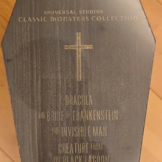 [BUNJANG] Universal Studios Classic Monsters Collection DVD Coffin Edition Set / 유니버설 스튜디오 클래식 몬스터 컬렉션 DVD 세트