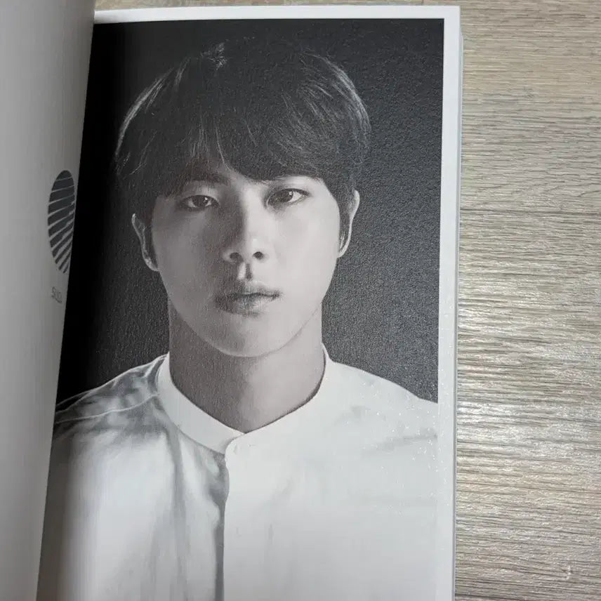 [BUNJANG] BTS THE WINGS TOUR Photobook / BTS 방탄소년단  THE WINGS TOUR 포토북