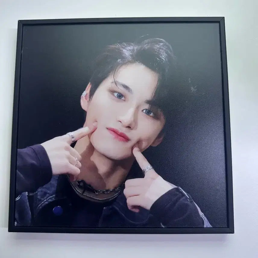 [BUNJANG] ATEEZ Seonghwa Frame / 에이티즈 성화 액자 팝니다