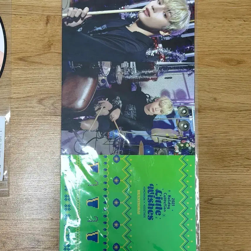 [BUNJANG] TXT Huening Kai 2021 Holiday Standee Photo MD Goods / 투바투 휴닝카이 2021 홀리데이 스탠드포토 엠디 굿즈 희귀