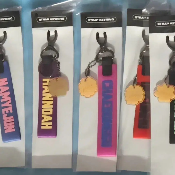 [BUNJANG] Playve Yu Yeoreum Strap Sealed Bundle Set / 플레이브 육여름 스트랩 미개봉 일괄