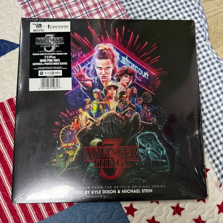 [BUNJANG] Stranger Things 3 OST LP Neon Pink (Sealed) / (미개봉) 기묘한 이야기3 ost lp 네온 핑크
