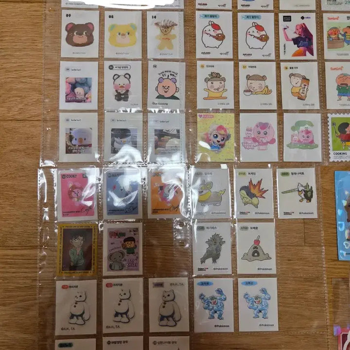 [BUNJANG] Bundle of Various "Ttiboo Seal" Stickers (2000s Korean Snack Stickers) / 띠부씰일괄 띠부씰북 짱구 산리오 포켓몬씰 몰랑이 빵빵이 티니핑