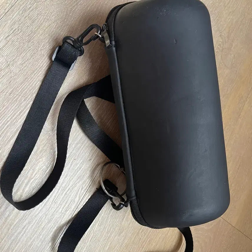 [BUNJANG] BTS ARMY BOMB Official Lightstick Hard Case with Strap / 아미밤 공식 라이트스틱 케이스