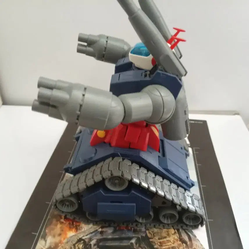 [BUNJANG] Bandai MG Guntank (Partially Painted, Pre-assembled) / 반다이 MG 건탱크 (가조립/일부먹선) BANDAI GUNTANK