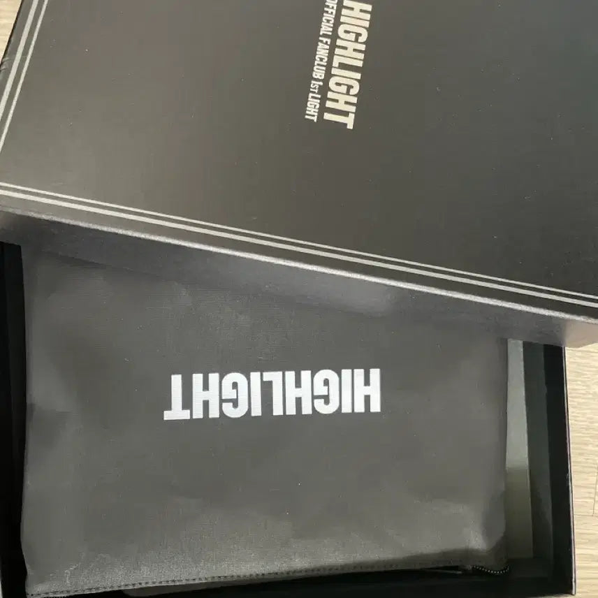 [BUNJANG] Highlight Official Fanclub 1st Generation Goods Box / 하이라이트 공식팬클럽 1기 굿즈