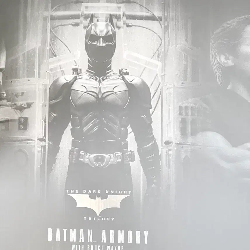 [BUNJANG] Hot Toys Armory Batman (No Batman Figure) Display Piece / 핫토이 아머리 베트맨 없는구성 판매
