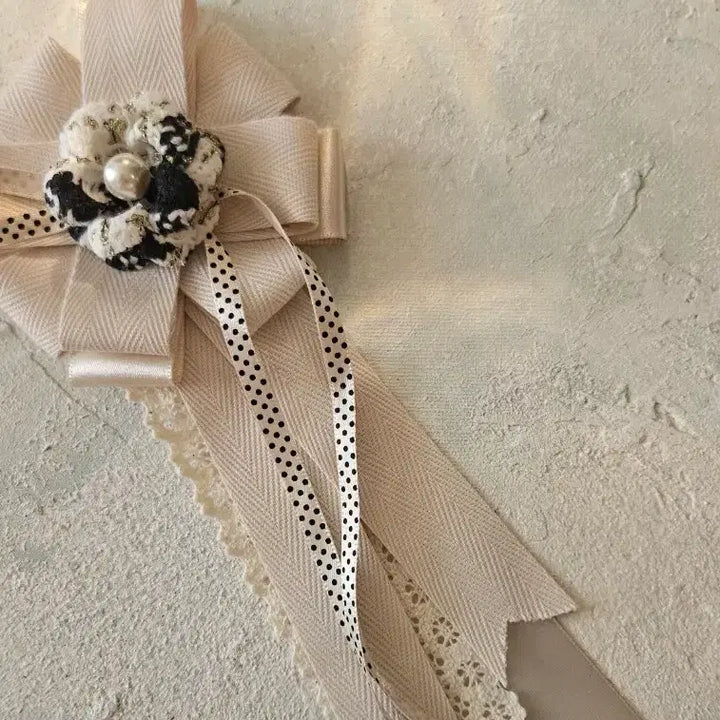 [BUNJANG] Beige Rosette Brooch with Ribbon and Lace Detail / 리본로제트브로치판매  캔뱃지 홀더 핀뱃지로제트
