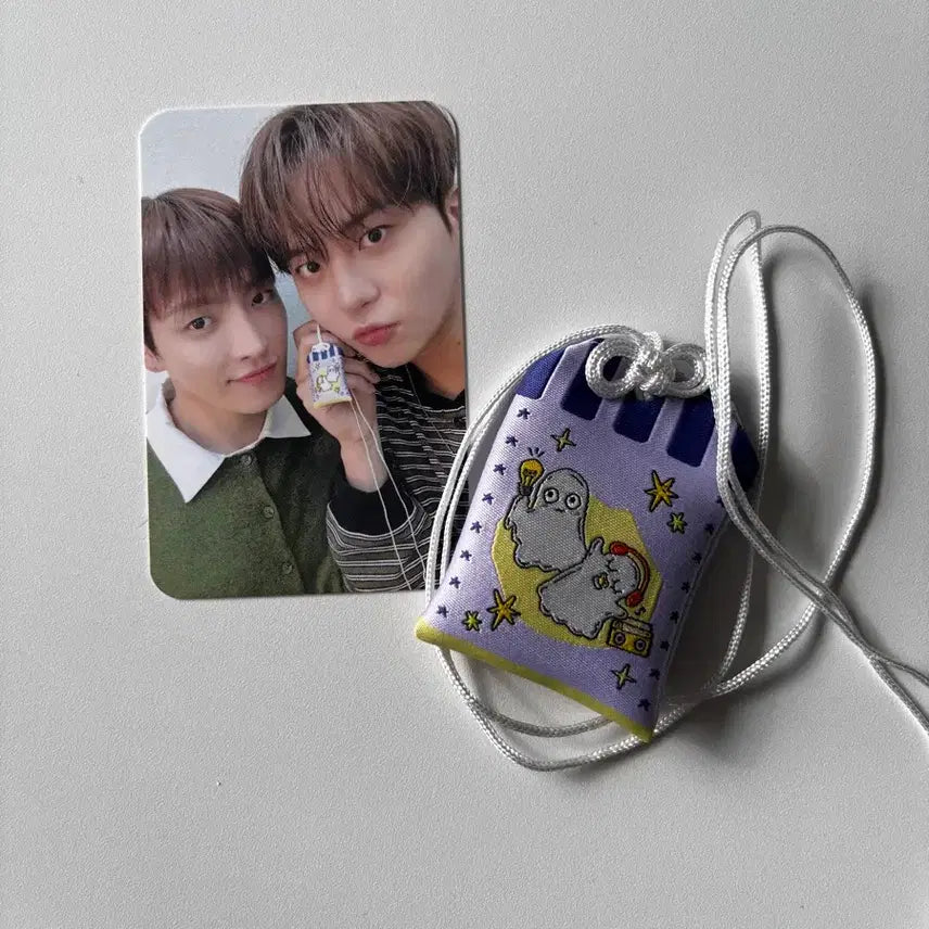 [BUNJANG] ATEEZ Hongjoong Jongho Kkapsmajz Photocard &amp; Omamori Set / 에이티즈 팬미팅 홍중 종호 캡막즈 오마모리 포카 세트
