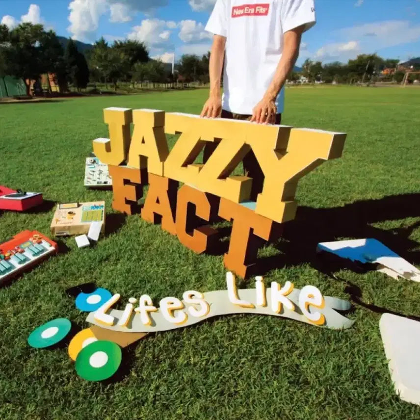 [BUNJANG] Jazzyfact "Lifes Like" Album / 재지팩트 lifes like 구매