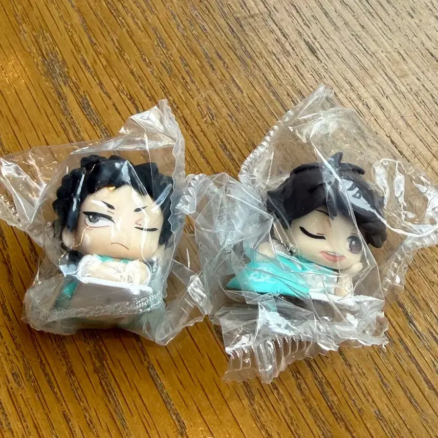 [BUNJANG] Haikyuu!! Onemutan Oikawa &amp; Iwaizumi Figure Bundle Set / 하이큐 오네무탄 오이카와 이와이즈미 일괄