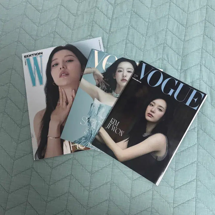 [BUNJANG] Kim Jiwon Vogue Bundle Set / 김지원 보그 일괄 판매